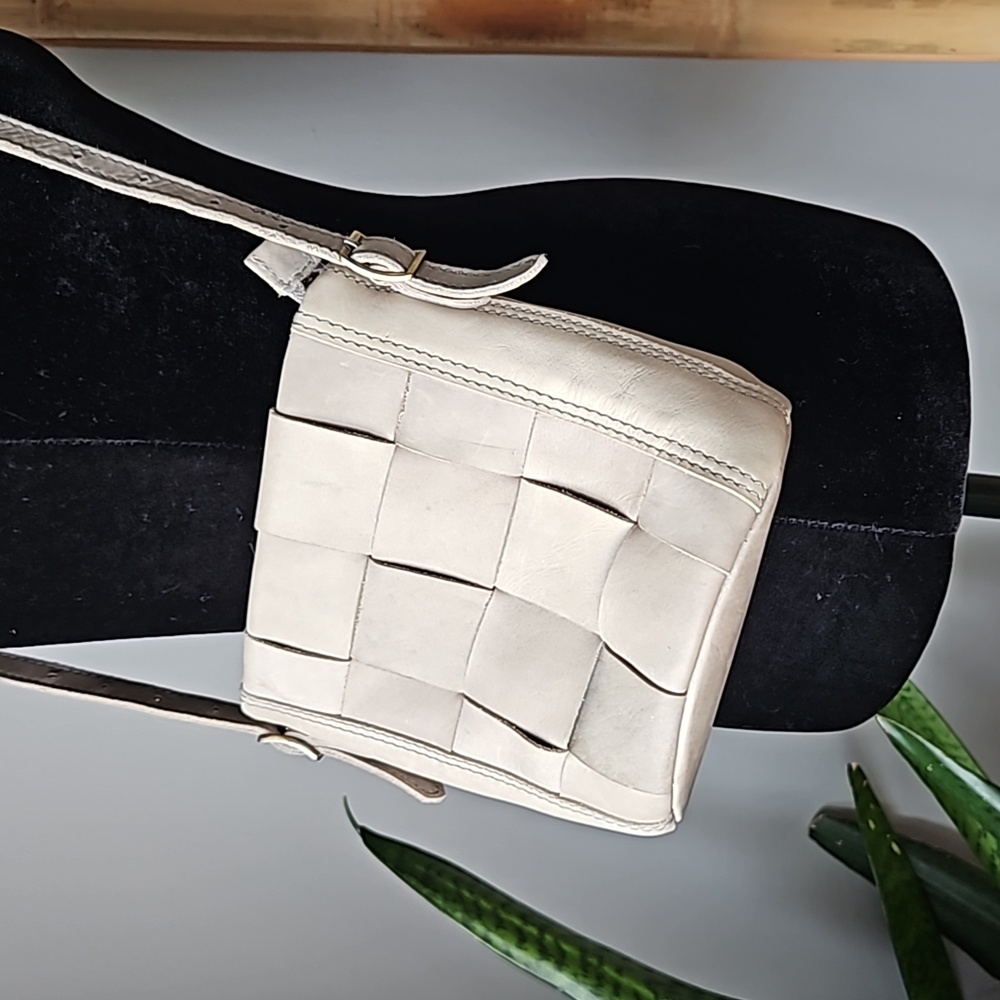 margot New York Leather Bucket Crossbody with Basket Weave